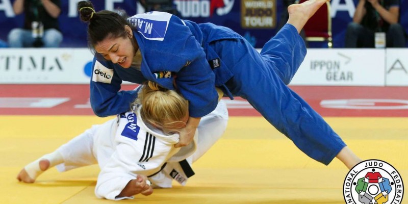 Na estreia em 2023, judoca vence três lutas e vai ao topo do pódio