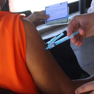 Paulista inicia agendamentos para vacinação de idosos a partir dos 65 anos 