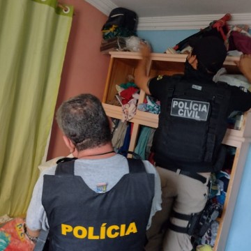Operação da Polícia Civil mira quadrilha de tráfico de drogas e lavagem de dinheiro.