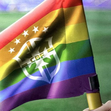 Estudo indica aumento de 76% em casos de homofobia no futebol do país