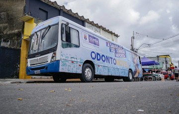 Prefeitura de Olinda lança odontomóvel para levar saúde bucal às comunidades