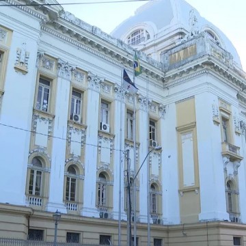 TJPE divulga edital com 30 vagas para cargo de juiz substituto, com salários de R$30 mil