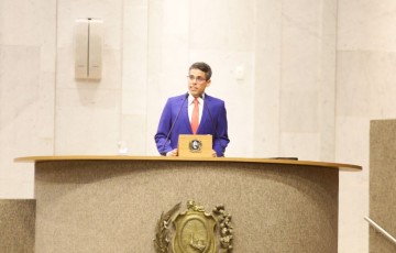 Jarbas Filho pede para que o Governo pernambucano estabeleça piso para administradores da iniciativa privada 