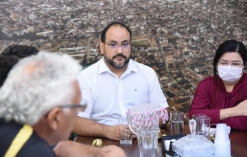 Gestão de Serra Talhada se reúne com Sintest e dialoga sobre demandas da categoria