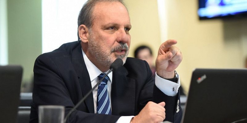 A ficha de filiação será abonada pelo presidente estadual do partido, o prefeito, Marcelo Gouveia
