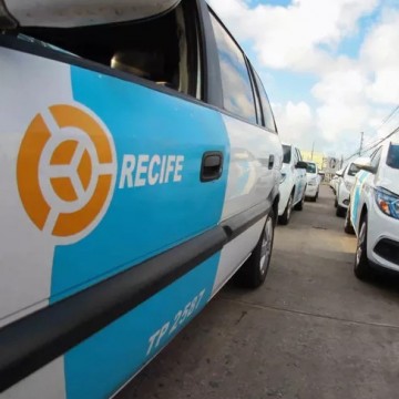 CTTU prorroga recadastramento de taxistas com placas terminadas em 0