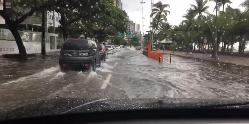 Segundo a Apac, junho e julho são os meses que mais chovem na Região Metropolitana do Recife, Zona da Mata e Agreste