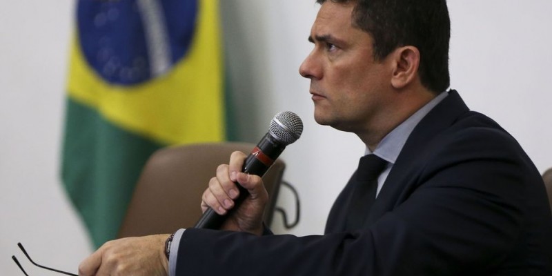 Ex-juiz responsável pelos processos da Operação Lava Jato em Curitiba, ele deixou a função em novembro de 2018 para assumir como ministro da Justiça. Ele é o nono ministro a sair do governo.