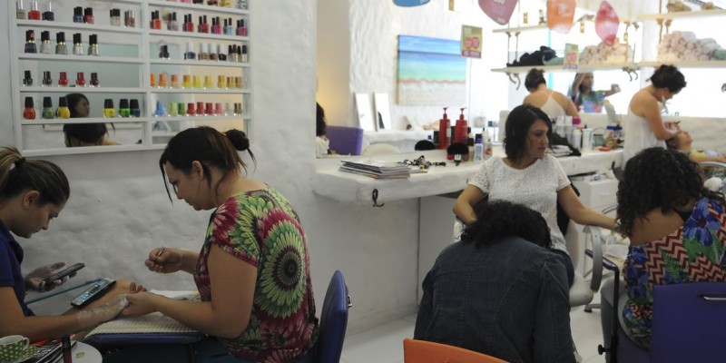 Maioria dos trabalhadores atuavam no setor de cabeleireiros e tratamento de beleza 