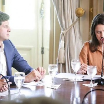Raquel Lyra e João Campos se reúnem no Palácio  