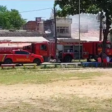 Mulher de 36 anos morre em incêndio em uma residência em Olinda