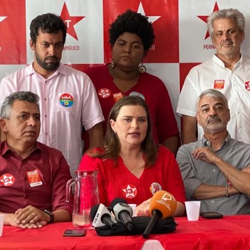 PT anuncia apoio de Lula à candidatura de Marília Arraes ao governo e PSB decide seguir decisão de Lula
