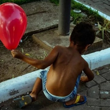 Mais de 70 crianças e adolescentes foram baleadas em Pernambuco neste ano, segundo relatório do Fogo Cruzado