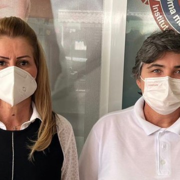 Roberta Arraes e Irmã Fátima comemoram avanço na saúde do Sertão