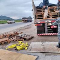 A droga foi encontrada em dois caminhões. A apreensão é a maior já realizada pela PRF em Pernambuco