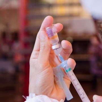 Olinda amplia vacinação contra Covid-19 para pessoas a partir de 45 anos e profissionais da indústria 