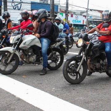 CTTU implanta áreas exclusivas para motociclistas nos cruzamentos da Avenida Agamenon Magalhães