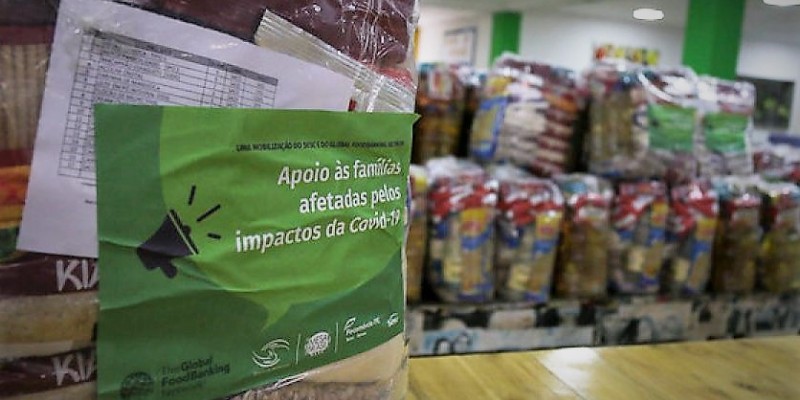 Instituição recebe alimentos e materiais de higiene e limpeza para doar a 150 mil pessoas em Pernambuco