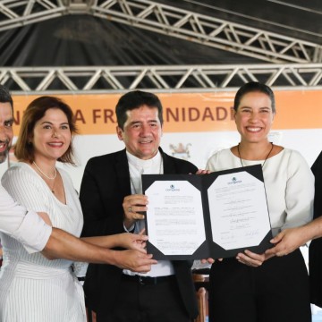 Governadora Raquel Lyra participa do início da Campanha da Fraternidade 2024 e lança ação solidária realizada pela Compesa