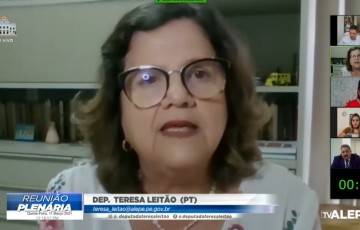 Teresa Leitão presta solidariedade à professora Erika Suruagy, alvo de intimidação do presidente Jair Bolsonaro