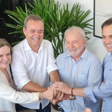 Durante aniversário do PCdoB, Danilo e Lula reforçam aliança e palanque único em Pernambuco 