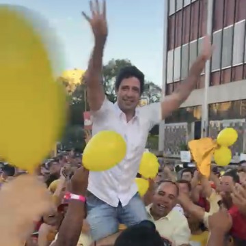 Rodrigo Farias mostra força ao levar  mais de 3 mil pessoas à convenção da Frente Popular 