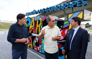 Ministro do Turismo faz visita a Jaboatão ao lado do prefeito Mano  