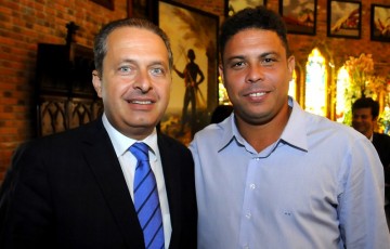 Eduardo Campos é destaque em dois documentários sobre futebol