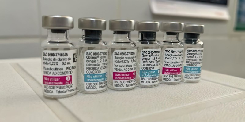 Imunizantes serão redirecionados para municípios com estado de alerta para a doença