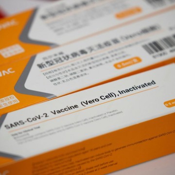 CoronaVac induz rápida resposta imune, mostra estudo