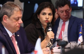Vice-governadora representa Raquel Lyra em reunião sobre reforma tributária em Brasília
