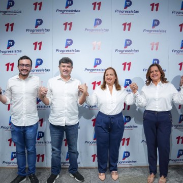  Célia Sales e pré-candidata Adilma Lacerda se reúnem no PP para discutir cenário de Ipojuca