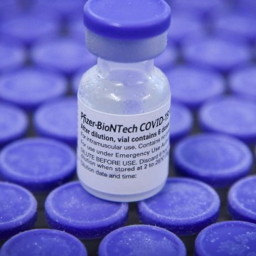 Pfizer pede autorização de uso emergencial de nova vacina contra a Covid-19