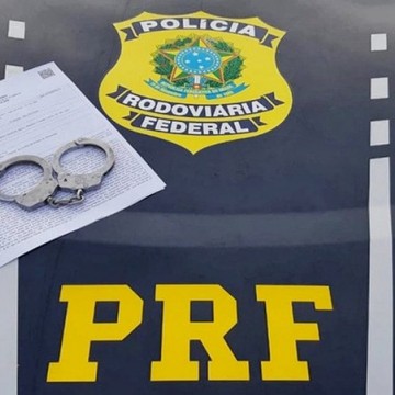 Foragido é detido pela PRF em Taquaritinga; homem era procurado por três crimes