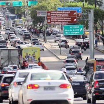 Pesquisa realizada por empresa especializada em tecnologia de localização, aponta que Recife tem o trânsito mais congestionado do país