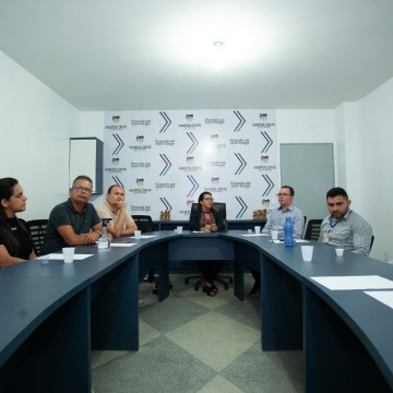 Santa Cruz do Capibaribe recebe visita de equipe da Secretaria de Receita de Toritama