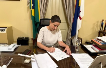 Governadora anuncia pagamento do Bônus de Desempenho Educacional no total de R$ 164 milhões