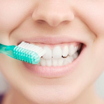 'Escovas de dente devem ser descartadas pós-pandemia', diz especialista