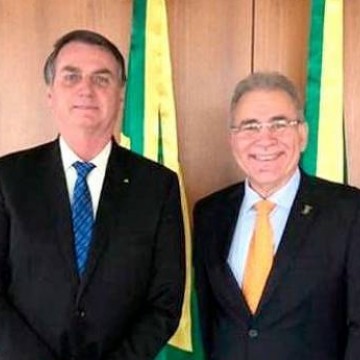 Bolsonaro e ministros se reúnem para discutir sanção do piso da enfermagem