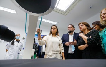 Raquel Lyra entrega novo bloco cirúrgico do Hospital Alfa para reduzir filas nos grandes hospitais de Pernambuco