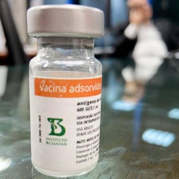 Fases da vacinação da covid-19 no Brasil são definidas pelo Ministério da Saúde