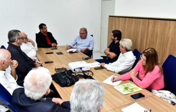 Augusto Coutinho se reúne com com o setor produtivo para conclusão da Transnordestina 