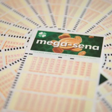 Mega-Sena pode pagar prêmio de R$ 9 milhões neste sábado (11)