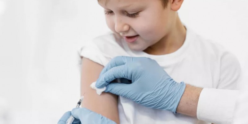  Visando ampliar o índice de vacinados contra a Covid-19, a Secretaria de Saúde de Olinda disponibiliza um novo ponto de vacinação infantil