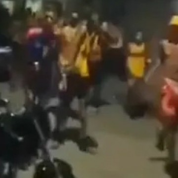Dois homens são agredidos em briga de torcidas organizadas no Grande Recife; um teve traumatismo craniano