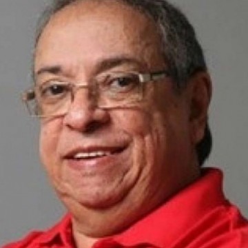 Roberto Queiroz morre aos 71 anos