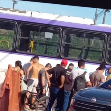 Polícia investiga morte de adolescente atropelado por ônibus em São Lourenço da Mata
