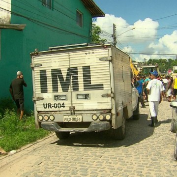 Cai número de homicídios e crescem os feminicídios em Pernambuco