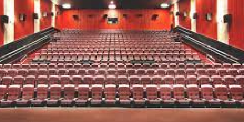 De acordo com o texto, as sessões de cinema serão realizadas com condições que proporcionem mais conforto aos portadores de TEA