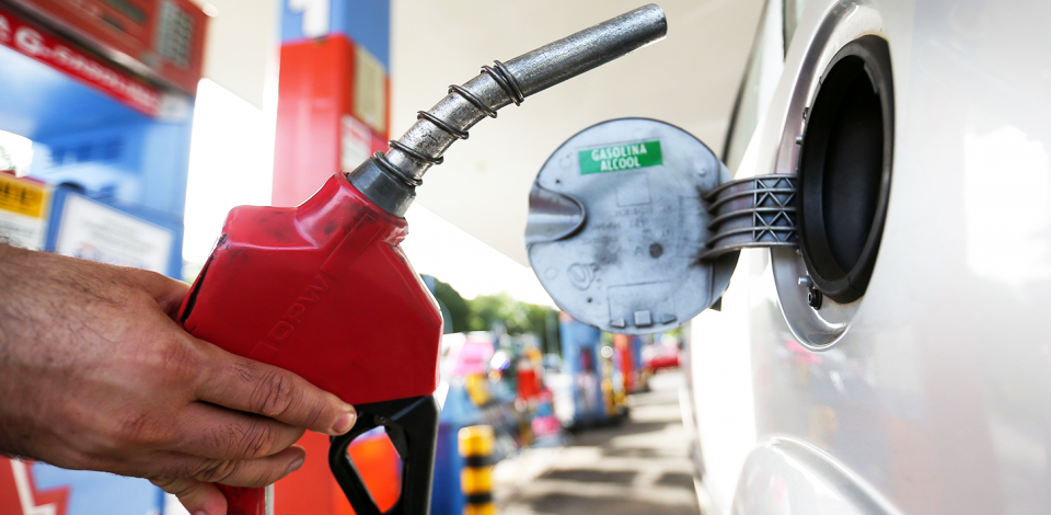 Preços do gás,  gasolina e diesel aumentam nesta terça-feira nas refinarias